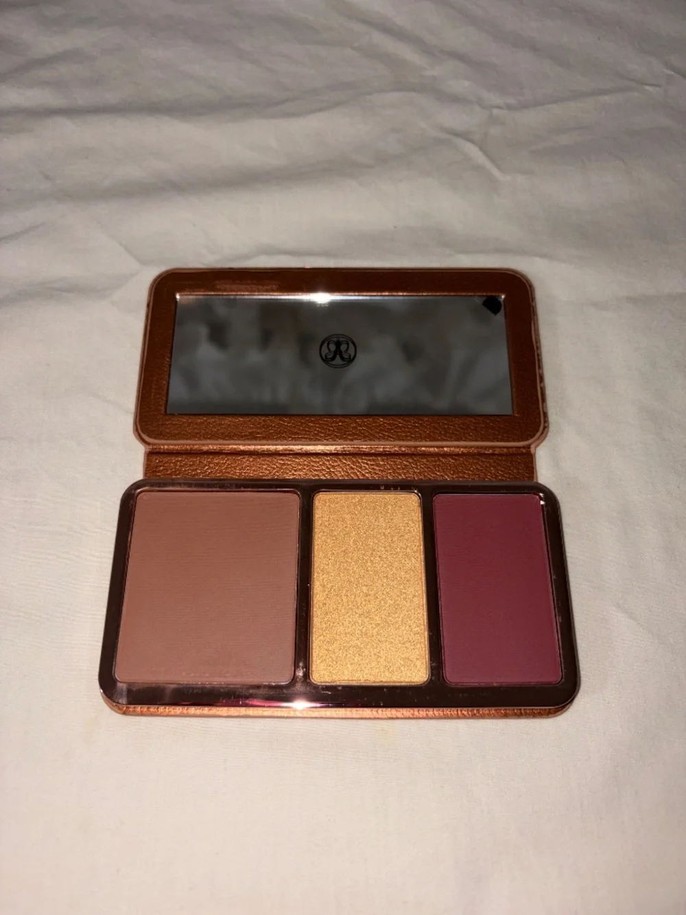 Anastasia Beverly Hills (tropical getaway)